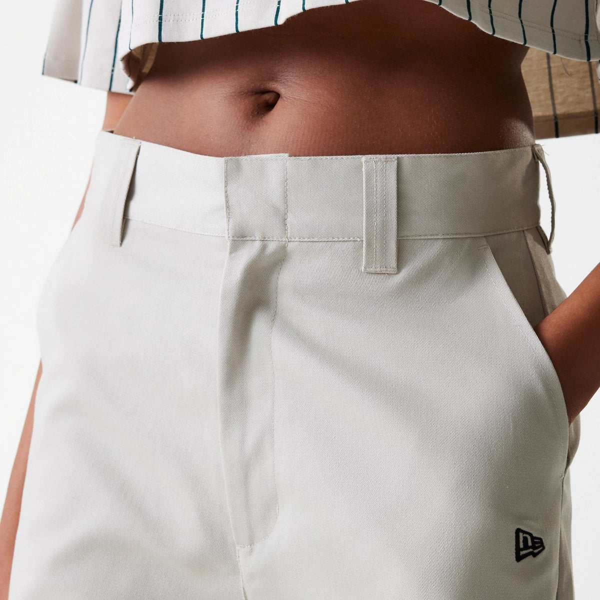 Pantalon Large Chino Femme New Era