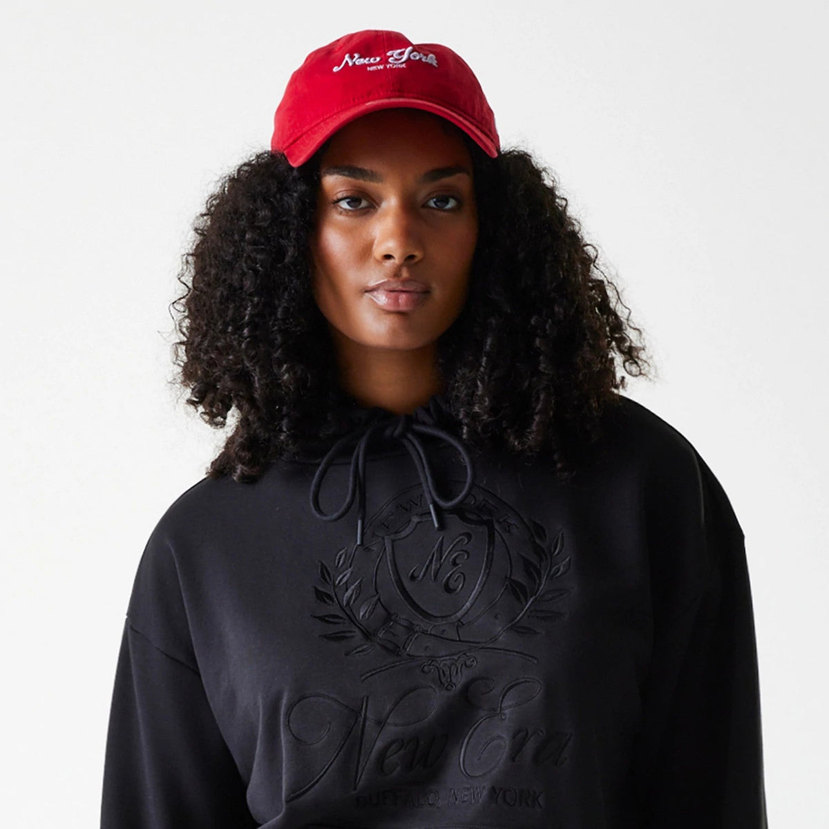 Sweat à Capuche Femme New Era Crest Noir