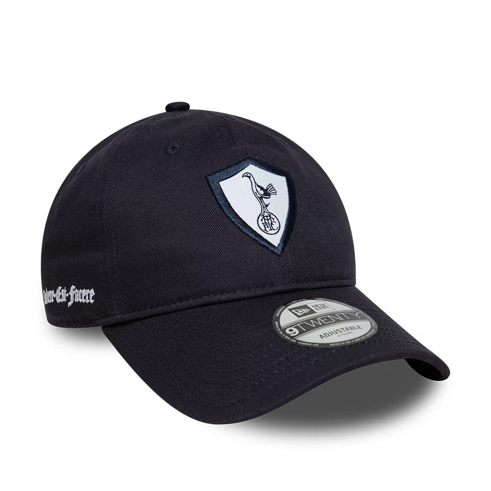 Casquette 9TWENTY Adjustable Tottenham Hotspur FC 96 Kit Bleu Marine