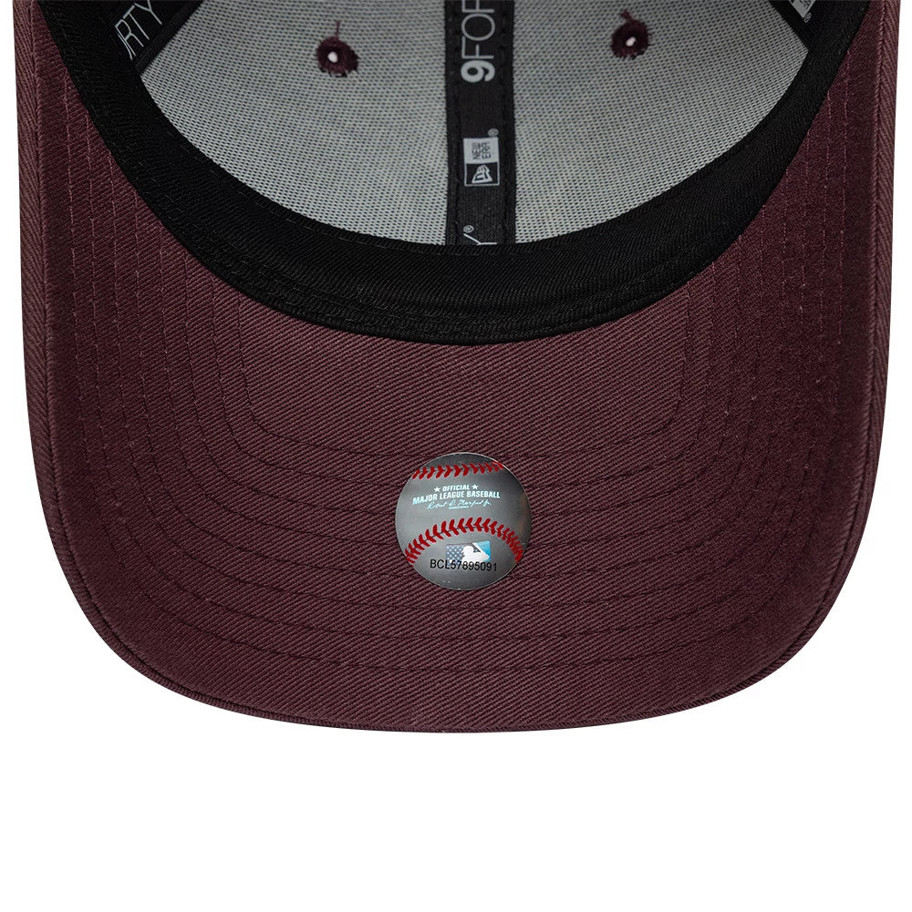 Casquette Femme 9FORTY New York Yankees League Essential Violet foncé